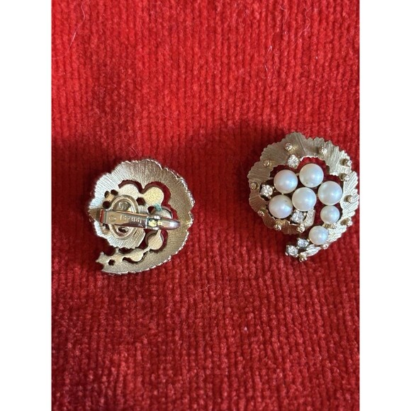 Crown Trifari Heavy Gold Plated, Cubic Zirc, Pearl Necklace & Matching Earrings - Picture 14 of 16